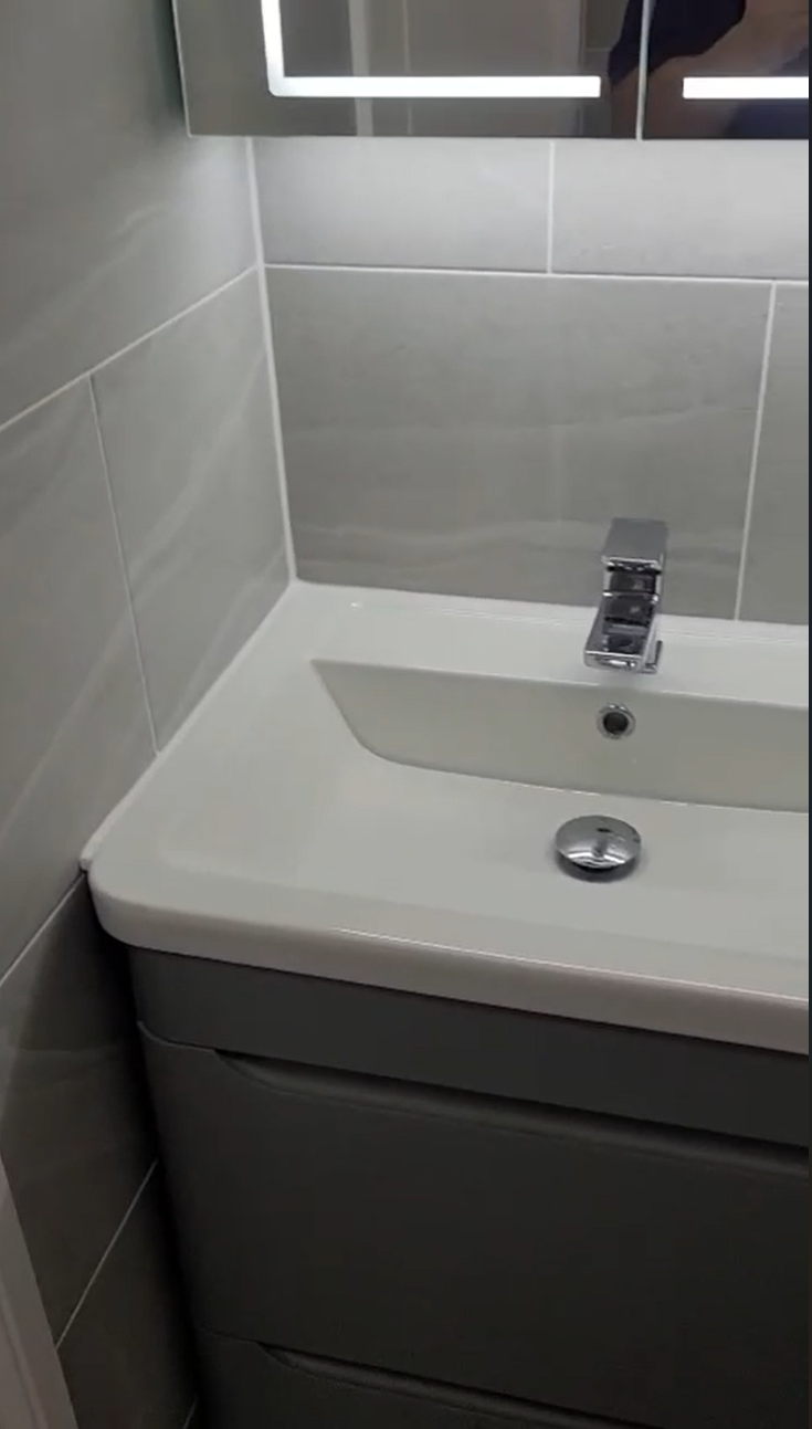 Elegant Bathroom Upgrade – Thornton Heath (CR7)