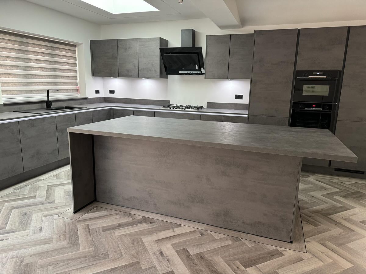 Kitchen & LVT Flooring Installation – Chelsea (SW3 5J)