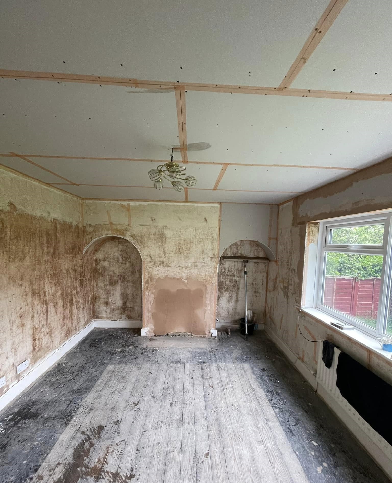 Interior Plastering & Wall Boarding Transformation – Worcester Park (𝐊𝐓𝟒)