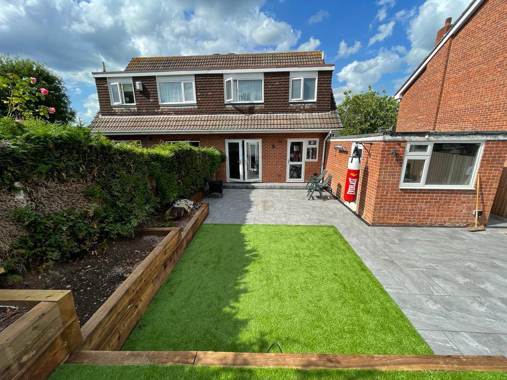 Patio, Sleeper Walls, Stairs & Artificial Grass Installation – Leatherhead (KT22)