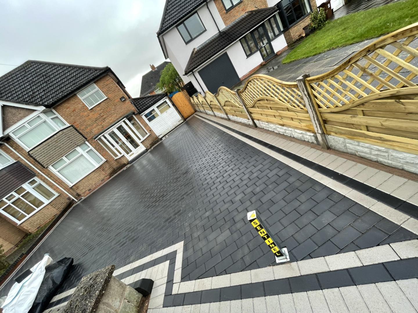 Driveway Installation – Benhilton (SM1)