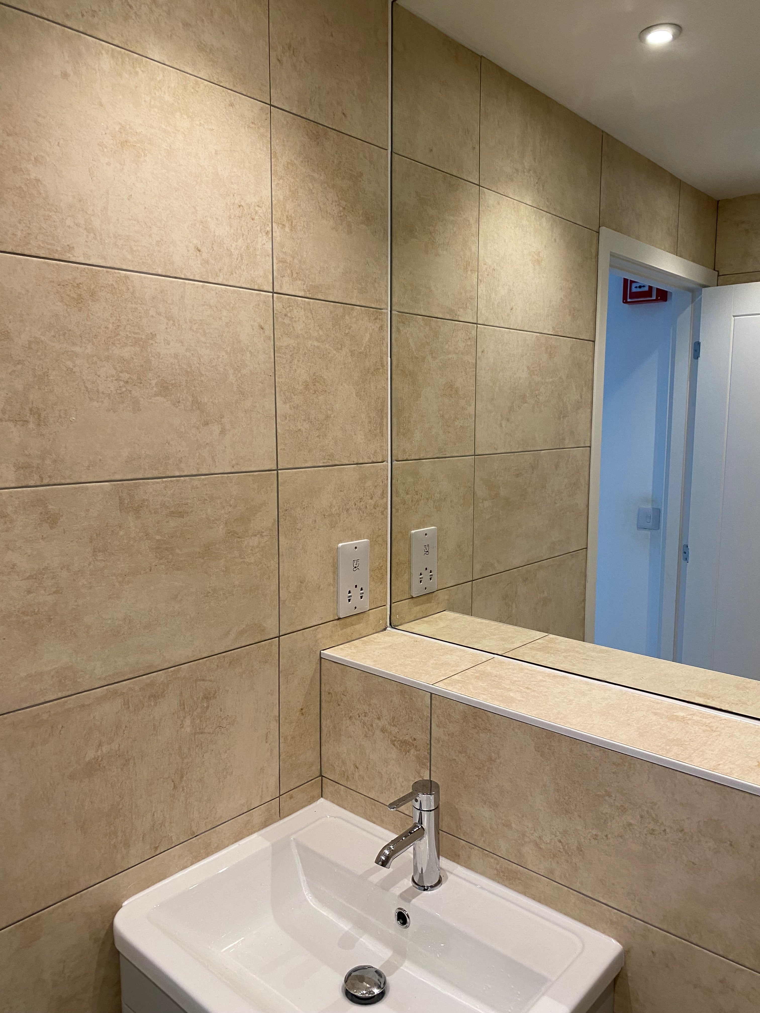 Bathroom installation in Mitcham (CR4)