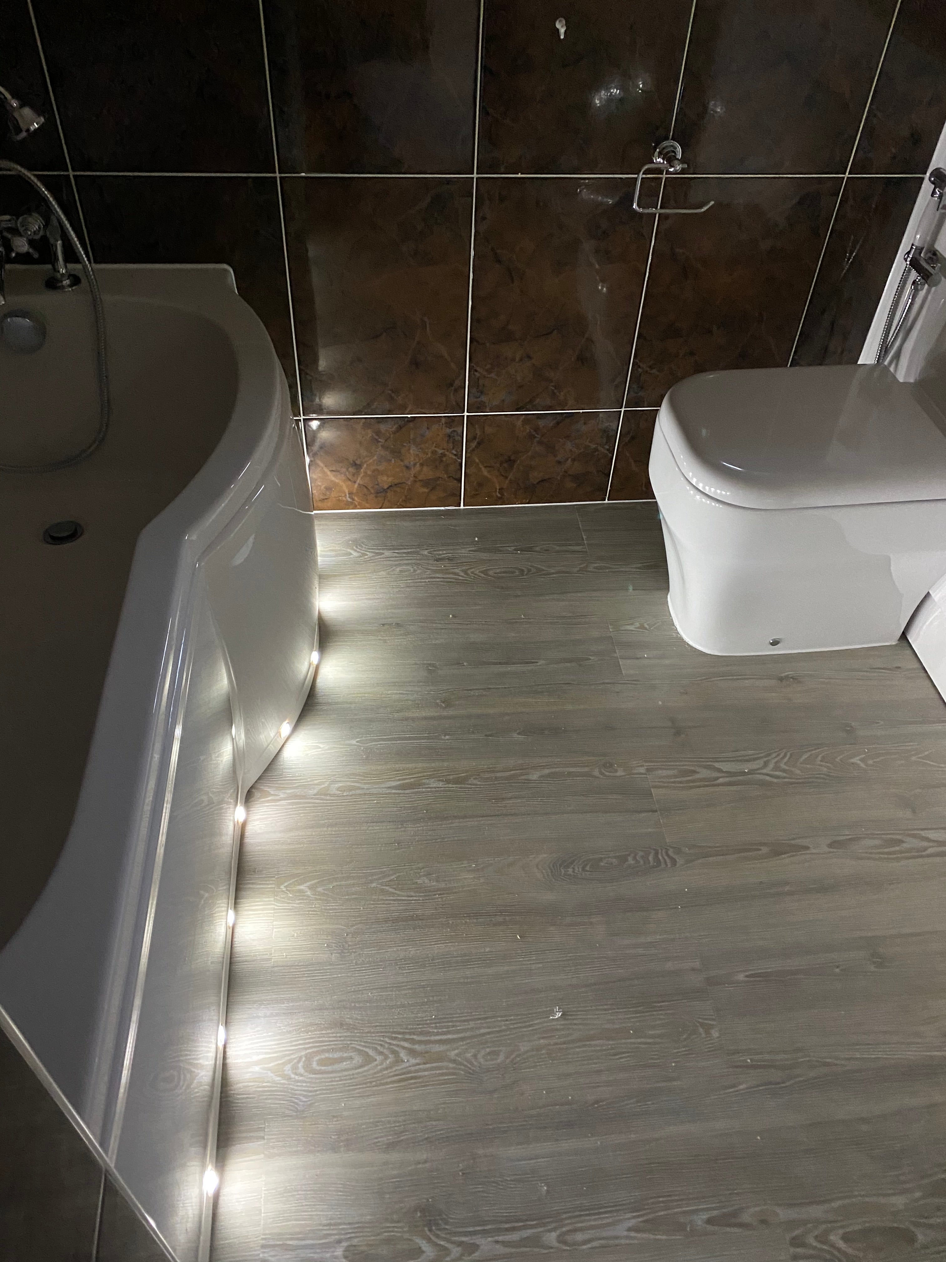 Full Bathroom Renovation with Feature Lighting – Feltham (TW14)